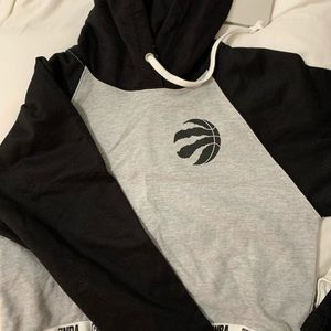 grey nba x raptors cropped hoodie
